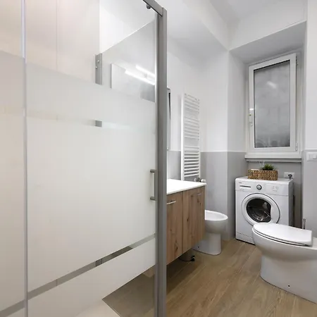 - Garbatella Apartman